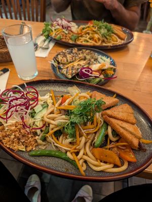 Udon noodles with fake chicken 👌🏻 at Dream Vegan in Berlin