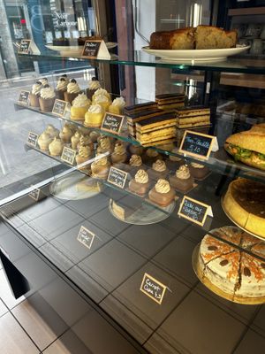   at Noah Pâtisserie Végétale in Tours