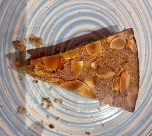 Almond cake   at Noah Pâtisserie Végétale in Tours