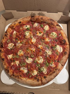 Fall 2024 special - vegan puttanesca (spicy!) 🌶️  at Dantini Pizza in Seattle