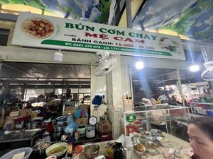 Vegan food stall in the markett  at Bun Com Chay in Hue