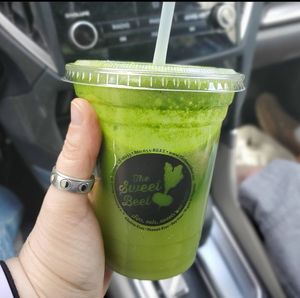 Fresh pressed juice #Veganuary at The Sweet Beet in Granby