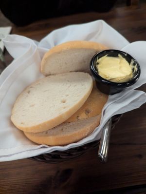 Bread starter at Kota Restaurant  in Sinettae