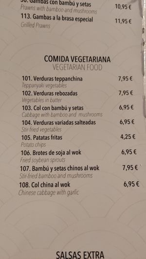 Vegetarian food. *Verduras rebozadas llevan huevo* at Restaurant Gran Muralla in Calafell