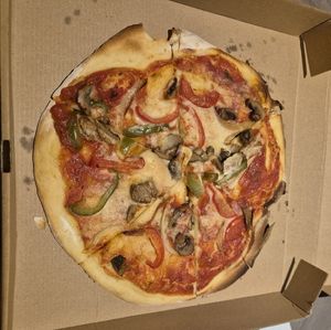 Veggie Deeee Pizzaa - Variance: Vegan at Fairy Kale Vegetarian in Yogyakarta