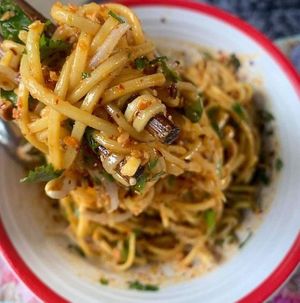 Noodle salad at Sarima Yellow Bean Noodle ซารีมะห์ ร้านข้าวฟืนถั่วเชียงใหม่ in Chiang Mai