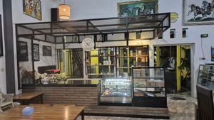  at Waroeng Palembang in Banyuwangi