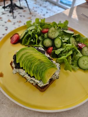 Avocado toast at HOPE in Baku