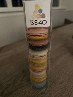 coconut, vanilla, dark chocolate, mango, champagne, wasabi, yuzu, blueberry 16€  at BS40  in Brussels