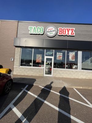 Outsidee  at Taco Boyz in Moncton