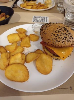 Burger yankee at Sol Veggie in Logrono