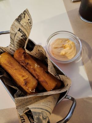 Vegan mozzarella sticks at Sol Veggie in Logrono