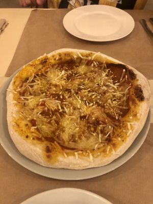 Pizza veggeroni  at Sol Veggie in Logrono