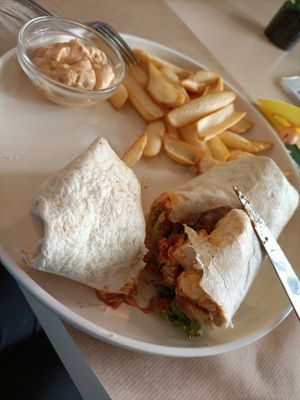Mexican shawarma at Sol Veggie in Logrono