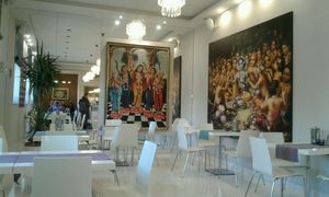 Seating and dining at Govinda Etterem in Debrecen