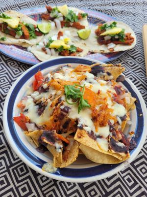 Nachos Kimchi omg so freeeeking gooodddyyyy 😋 at Oryza Om Tempeh in Brisas De Zicatela
