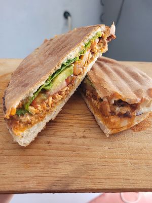 Torta de chorizo vegano y chucrut !!! Delichocho at Oryza Om Tempeh in Brisas De Zicatela