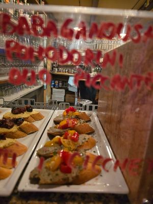 Cicchetti babaganush e pomodorini at Osteria ai Preti in Verona