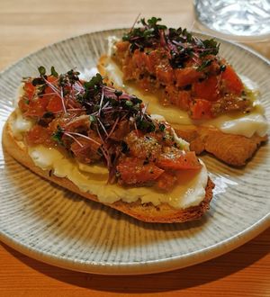 Tomato bruschetta at Vegan Brunch in Riga