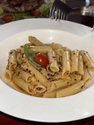 penne with garlic and oil and dry chilli   at La Casa de la Pasta in Acapulco