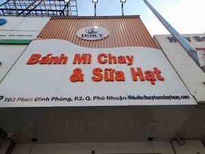 Main sign at Hoa Y Bánh mì chay in Ho Chi Minh City