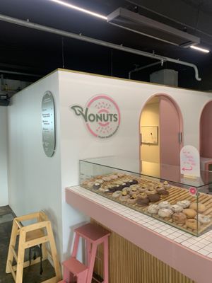   at Vonuts in Wellington