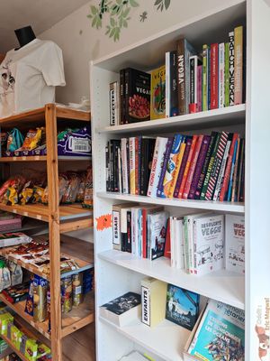 Books and t-shirt at Le Cri de la Carotte in Toulouse
