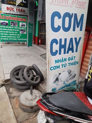 Sign outside at Thiên Phúc in Ho Chi Minh City