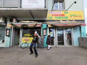  at OMOM PopUp in Basel