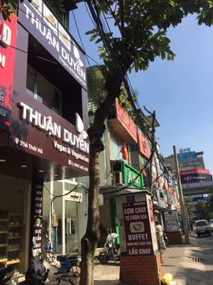 The outlook of Thuan Duyen vegan restaurant at Thuận Duyên Buffet Chay in Hanoi