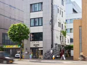 Located on the ground floor of the international hostel close to the underground station and Hokkaido university. at UNTAPPED Breakfast & Pub in Sapporo