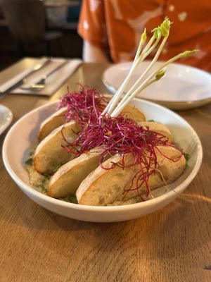   at Kosmopoliet in Bruges