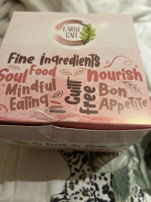 Takeaway box for my cake  at Earth Cafe @ Churchgate in Mumbai