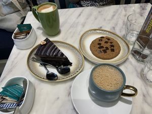 Choco hazelnut cake and chocolate chip cookie    at Earth Cafe @ Churchgate in Mumbai
