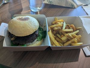 Takeaway French Kiss at Vrutal - Diputació in Barcelona