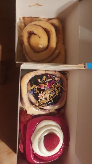 Normal cinnamon bun, blueberry bun, Red velvet bun  at Cinnamood in Heidelberg