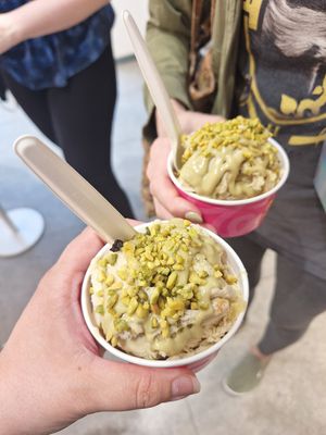 Vegane Pistazien Nice Cream 💚 at Cinnamood in Heidelberg