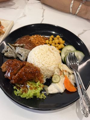   at Kang Su Vegetarian 康素 - Macpherson  in Central Singapore