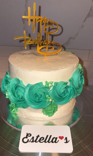 vegan vanilla cake at Estella's Bakery in Houston