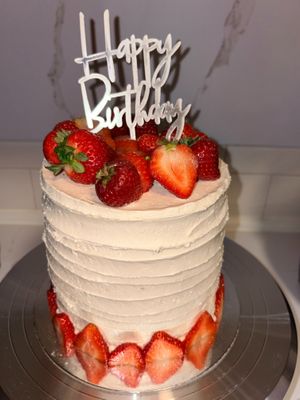 vegan, gluten free strawberry shortcake at Estella's Bakery in Houston