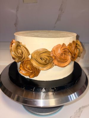 vegan, gluten free vanilla cake at Estella's Bakery in Houston
