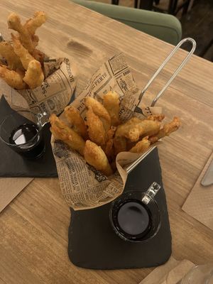 Cebollas en tempura veganas  #Veganuary at Tierra del Queiles in Madrid