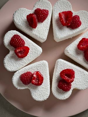 kokos hearts at Vegan X - Vegane Konditorei in Vienna