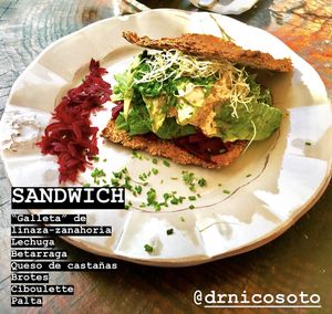 Pan esenio at La Fraternal in Santiago