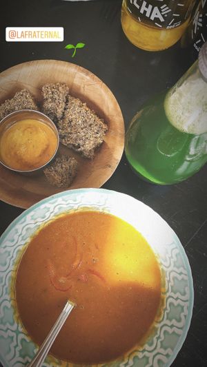Pan de la casa + Sopa + Jugo de Luz at La Fraternal in Santiago