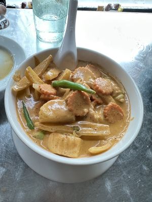 Massaman curry with tofu  at Thai Mama in Cranford