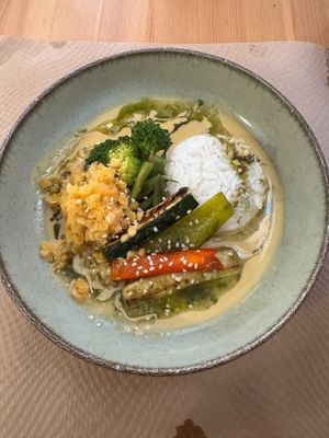 Lentil + veggies curry (from the menu) at Cor del Pilar in Valencia
