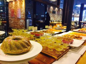 No butter, milk, egg.
Only vegan food. at Garobee Well Being Buffet in Jeonju