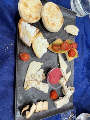 Antipasto formaggi e salse  at Trattoria MODErNA in Montale