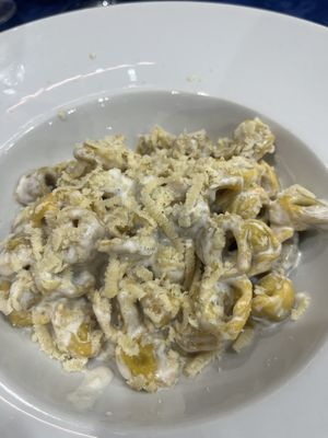 Tortellini alla panna 😍  at Trattoria MODErNA in Montale